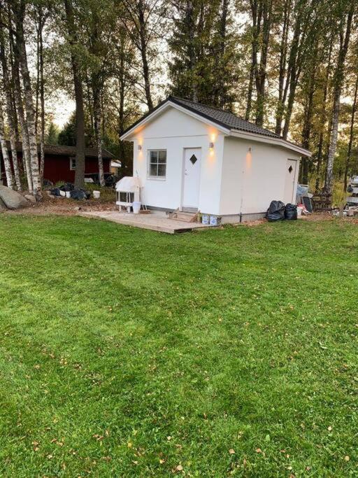 Trevlig Stuga Med Uteplats Rimbo Exterior foto